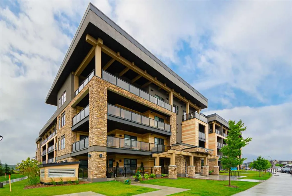 125 Wolf Hollow Crescent SE #305