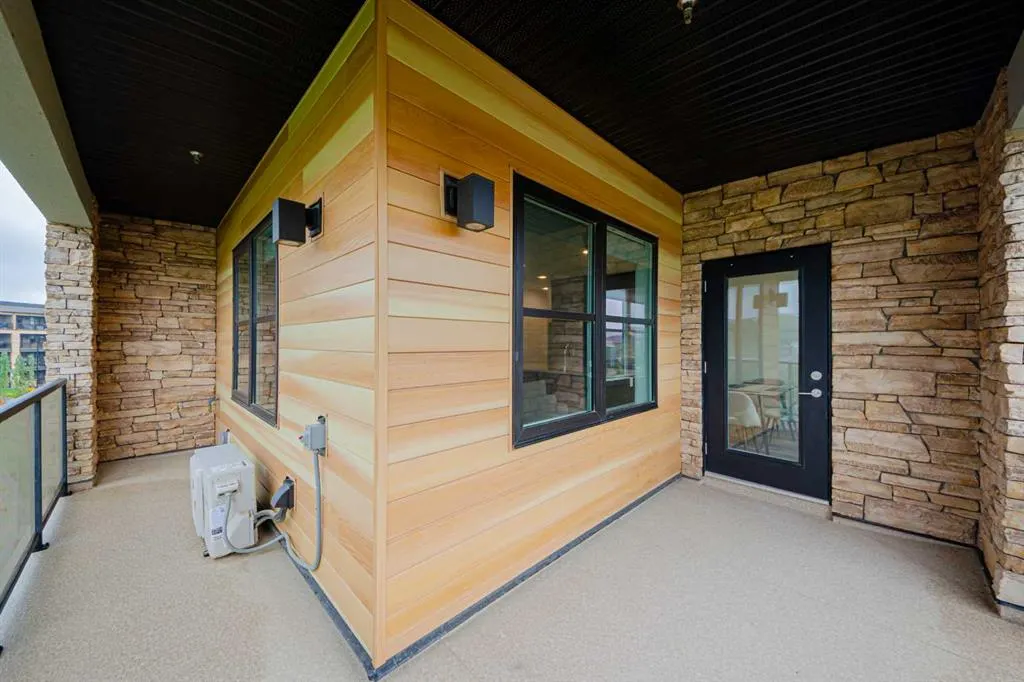 125 Wolf Hollow Crescent SE #305