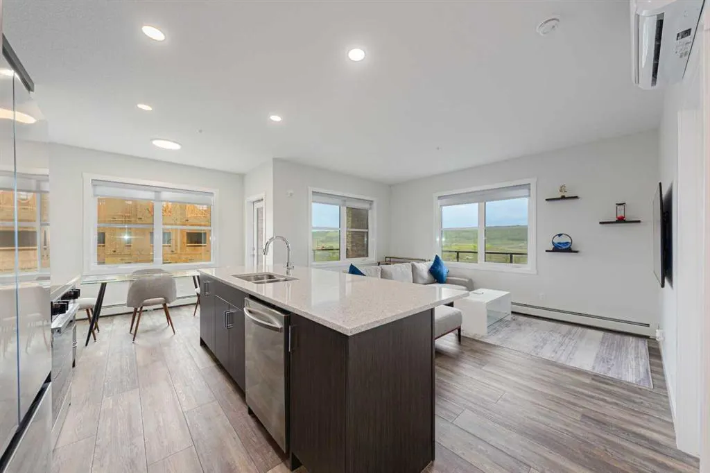 125 Wolf Hollow Crescent SE #305