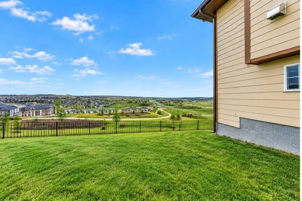 30 Evansborough View NW