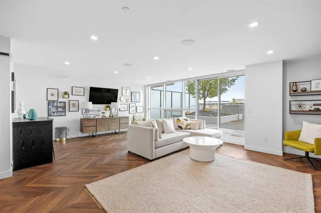 8505 Broadcast Avenue SW #209