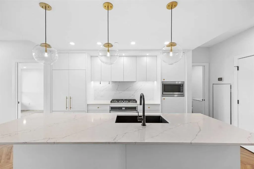 8505 Broadcast Avenue SW #209