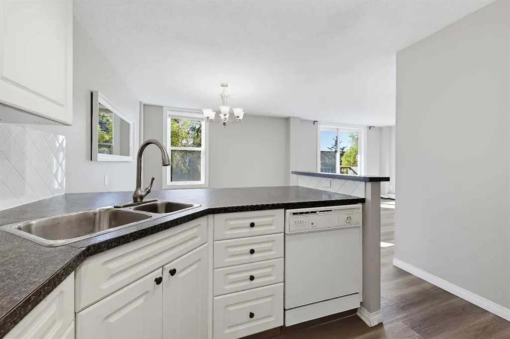 1328 13 Avenue SW #302