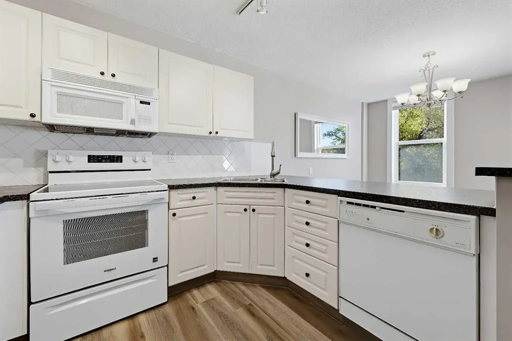 1328 13 Avenue SW #302