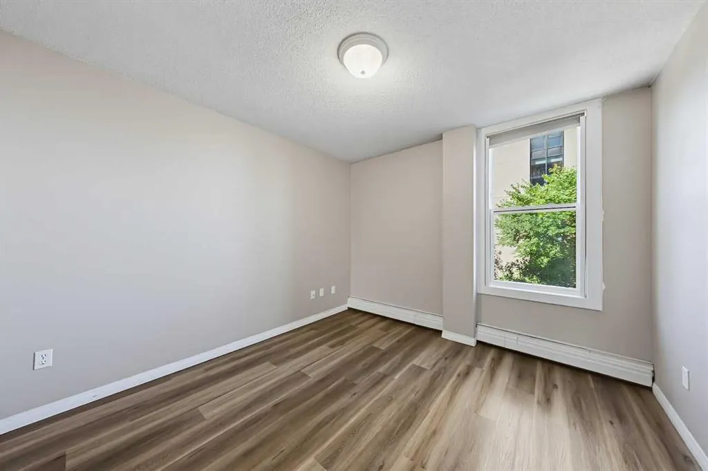 1328 13 Avenue SW #302