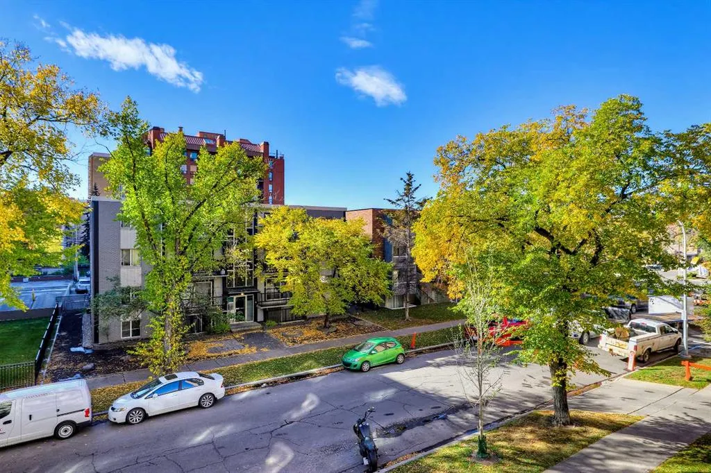 1328 13 Avenue SW #302