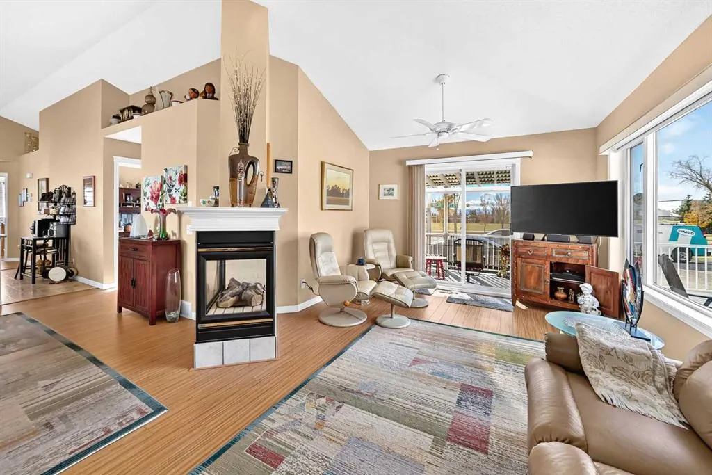 84 TUSCANY VALLEY Drive NW
