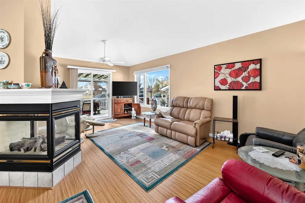 84 TUSCANY VALLEY Drive NW