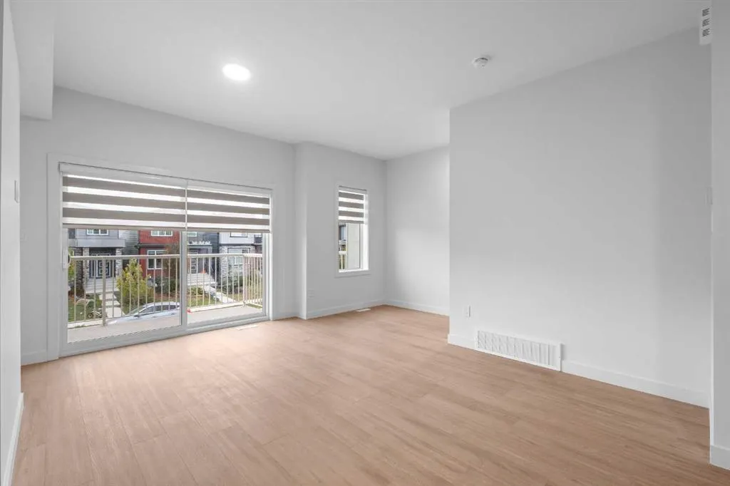 18110 28 Avenue SW #52