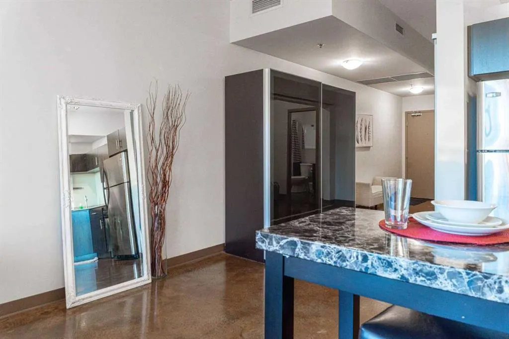 135 13 Avenue SW #1810