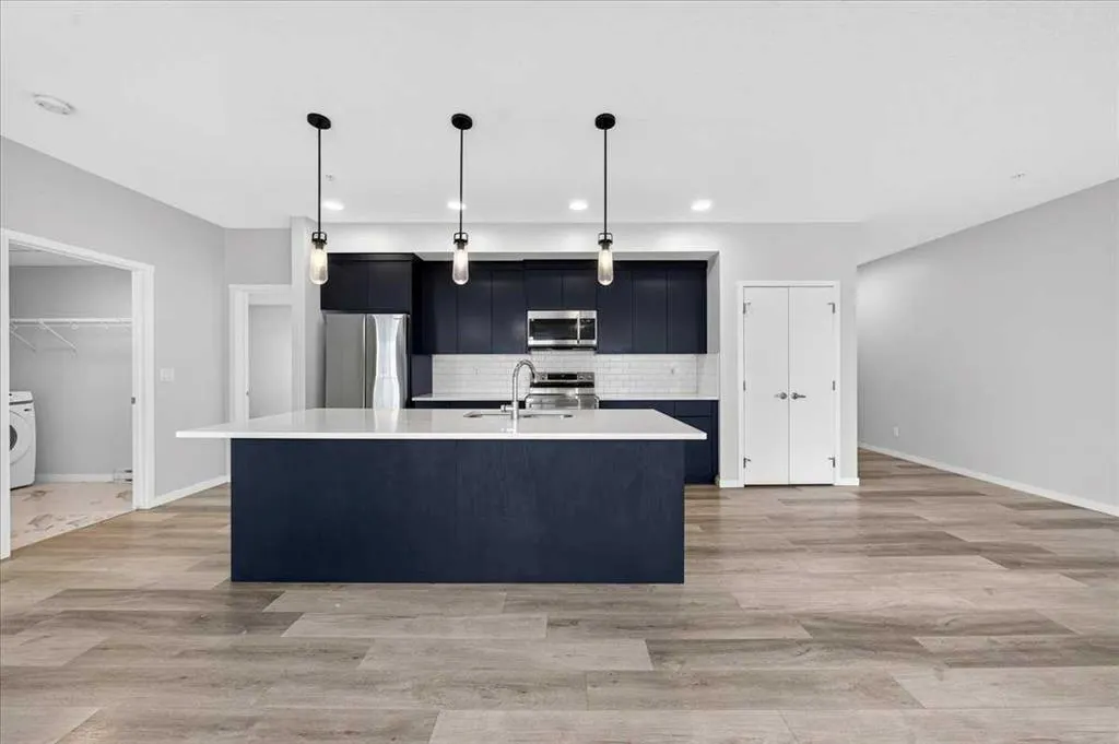 220 Seton Grove SE #1202