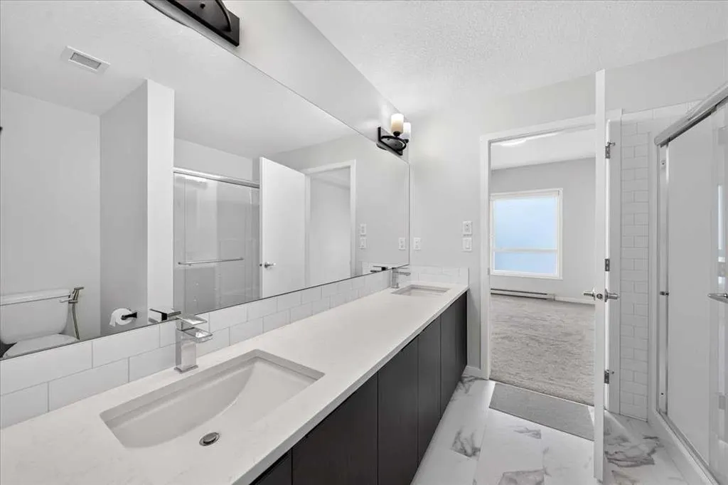 220 Seton Grove SE #1202