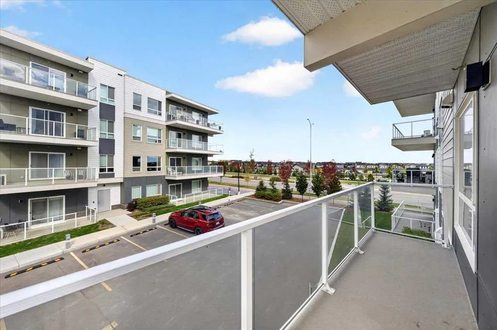 220 Seton Grove SE #1202