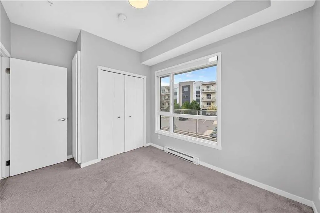 220 Seton Grove SE #1202