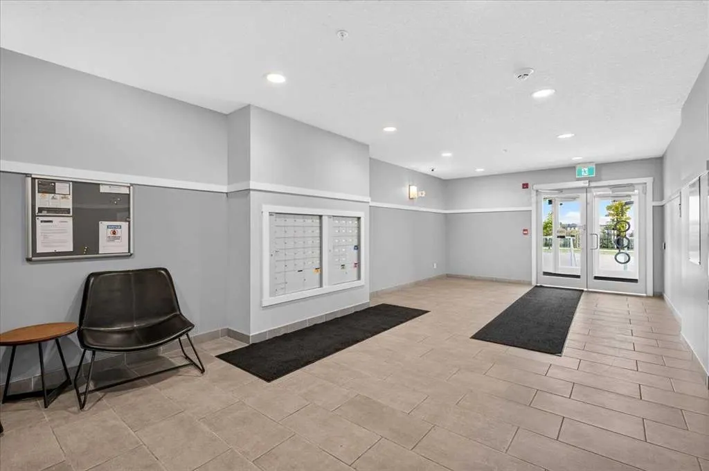 220 Seton Grove SE #1202