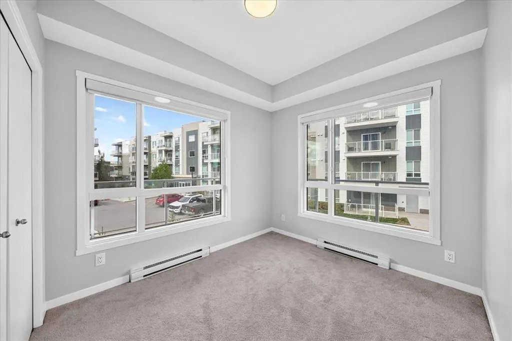 220 Seton Grove SE #1202