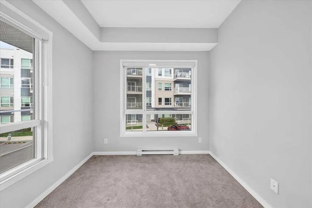 220 Seton Grove SE #1202