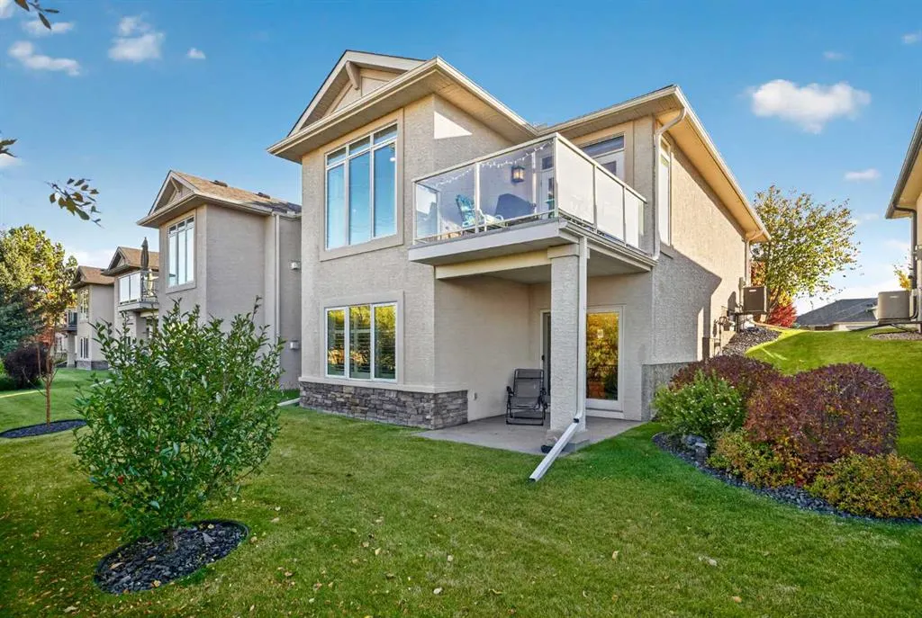 111 Tuscany Ravine Heights NW