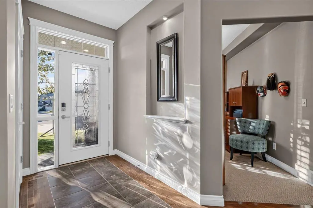 111 Tuscany Ravine Heights NW