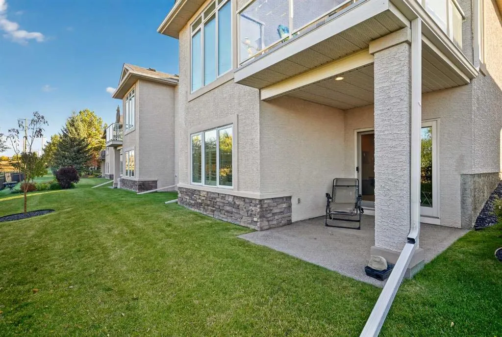 111 Tuscany Ravine Heights NW