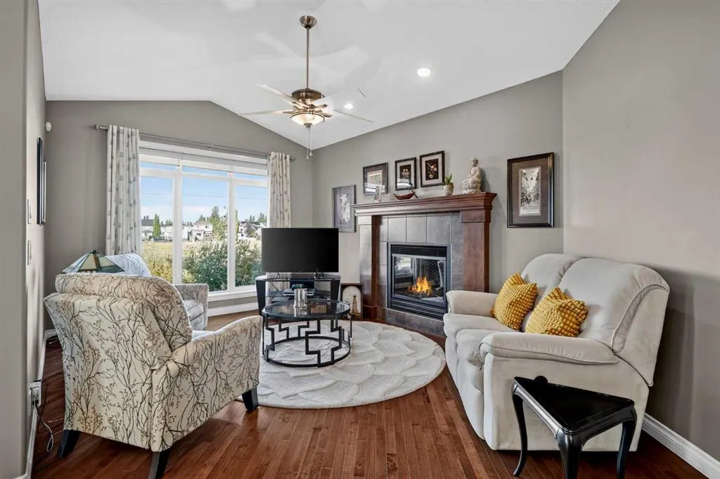 111 Tuscany Ravine Heights NW