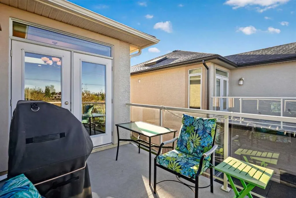 111 Tuscany Ravine Heights NW