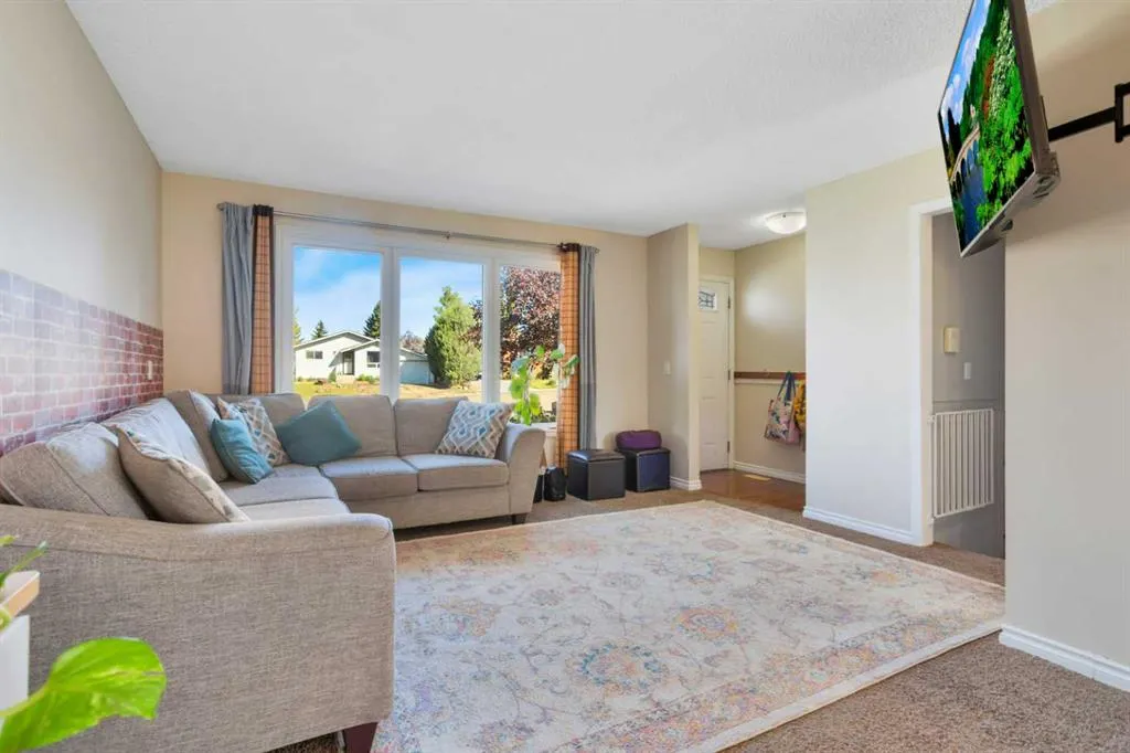 1 Mountain Place