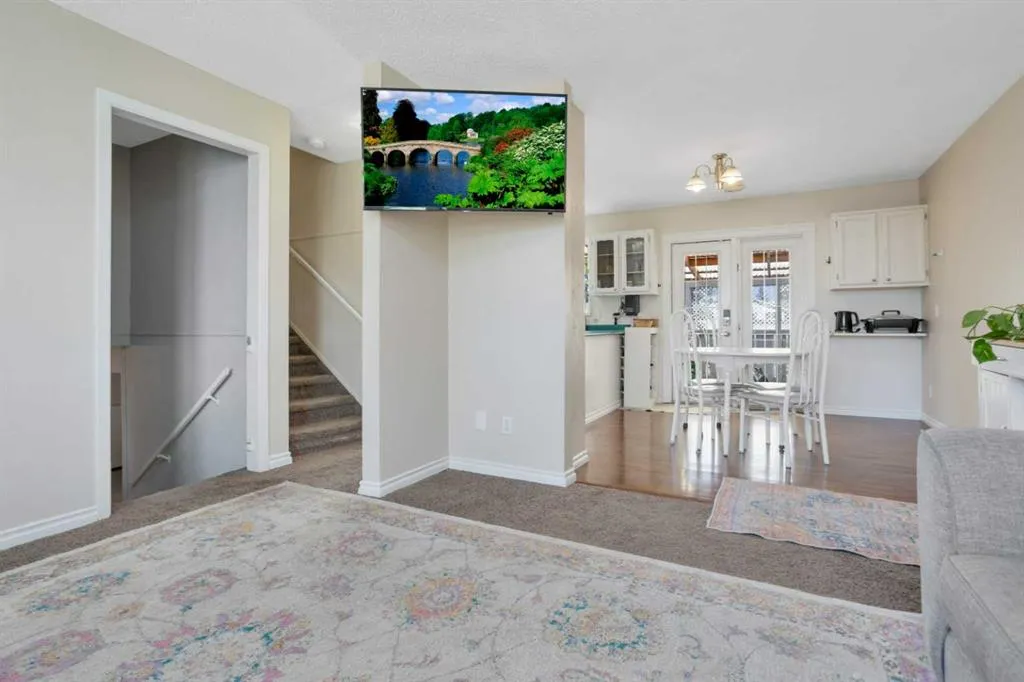 1 Mountain Place