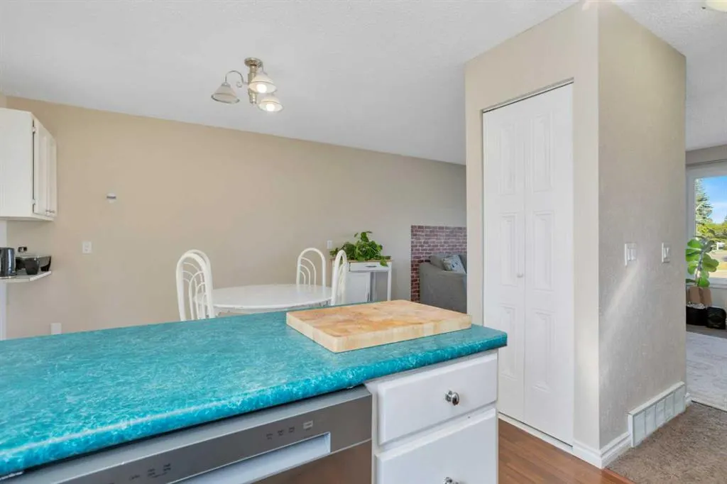 1 Mountain Place