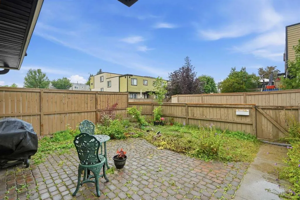 3809 45 Street SW #99