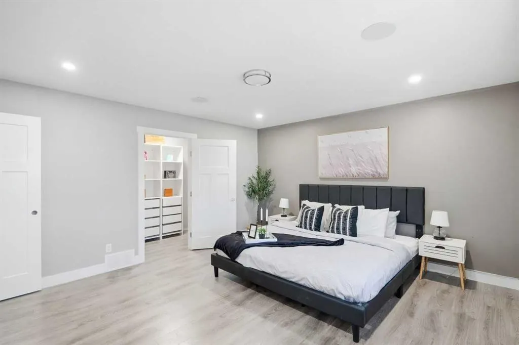 168 West Creek Crescent