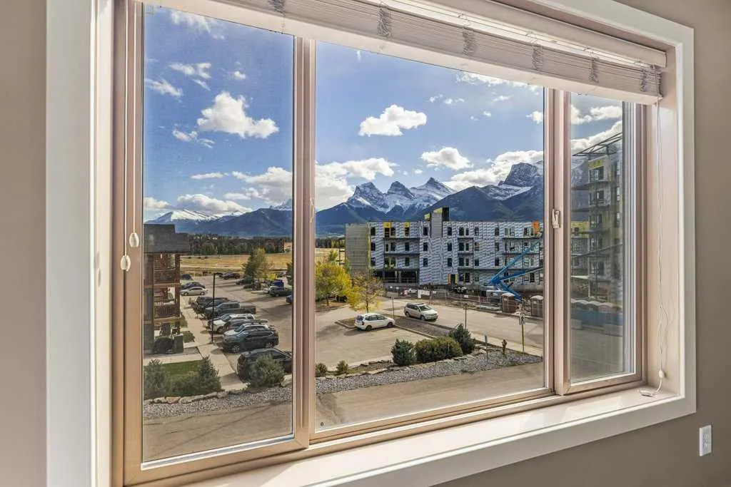 300 Palliser Lane #322