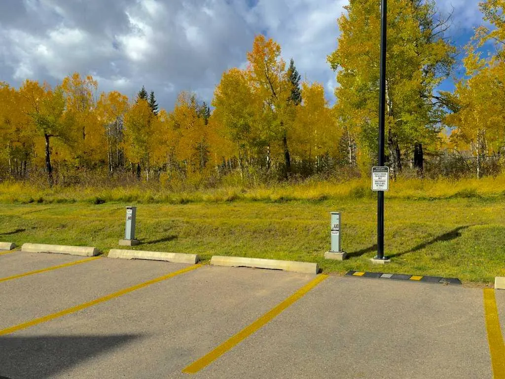 300 Palliser Lane #322