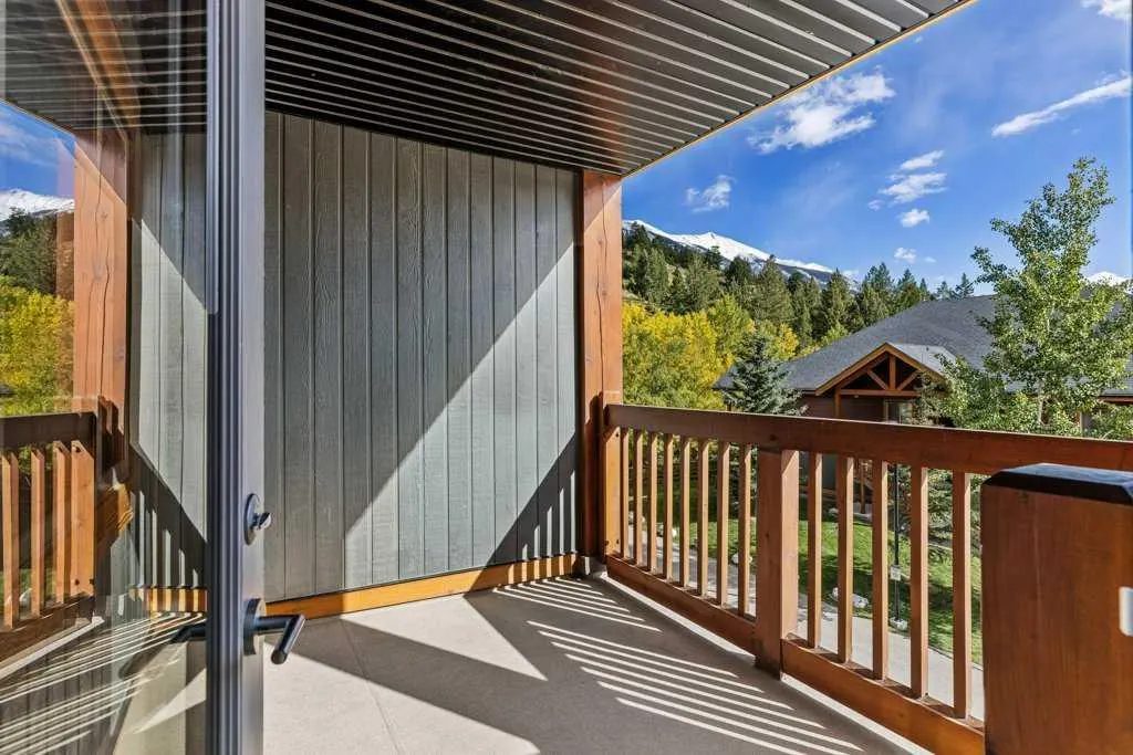 300 Palliser Lane #322