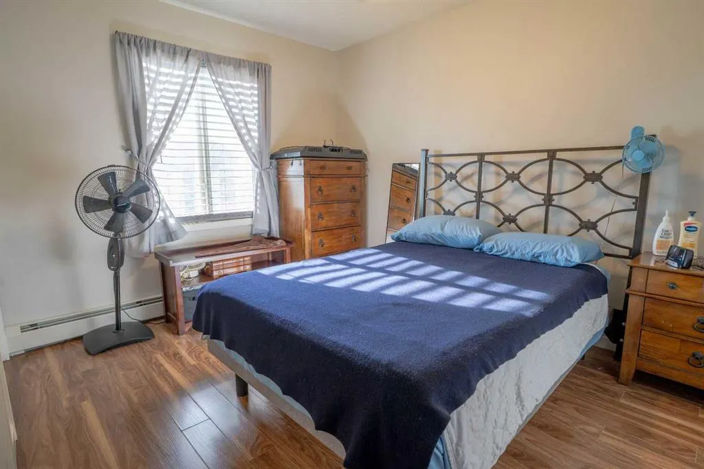 304 Mackenzie Way SW #8412