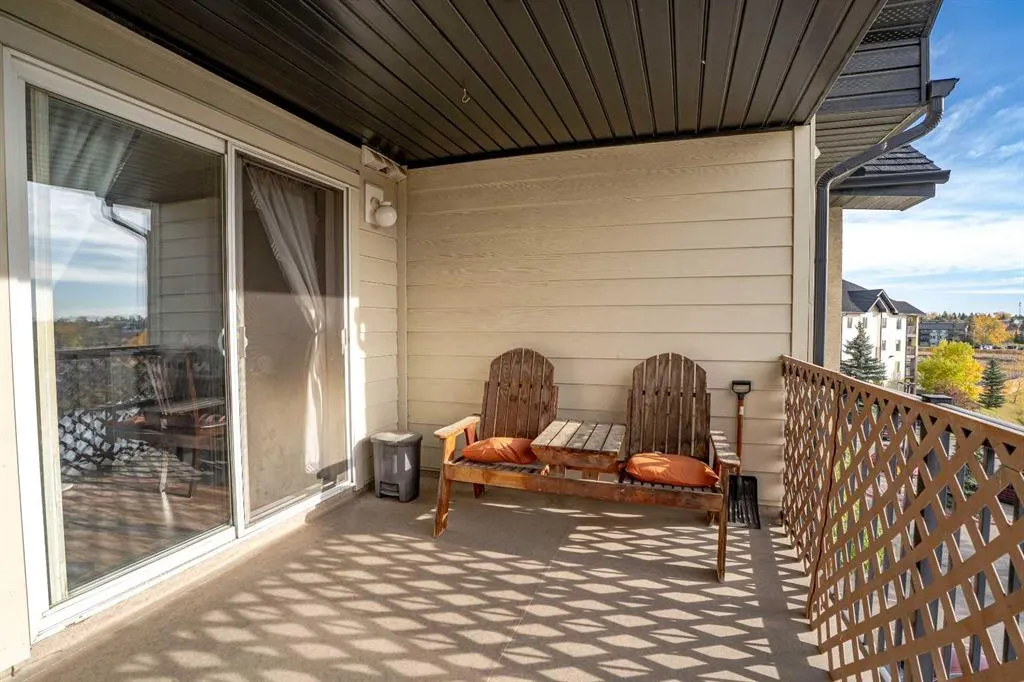 304 Mackenzie Way SW #8412