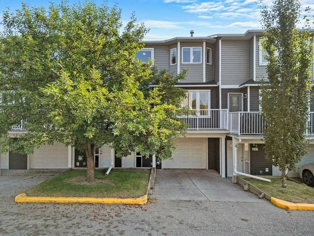248 Regal Park NE