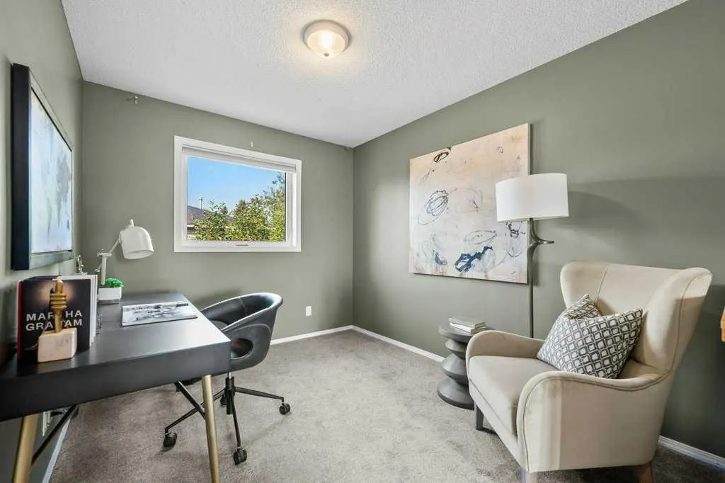 248 Regal Park NE
