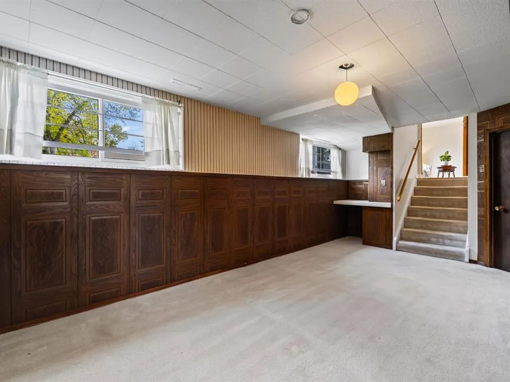 193 Fairview Drive SE