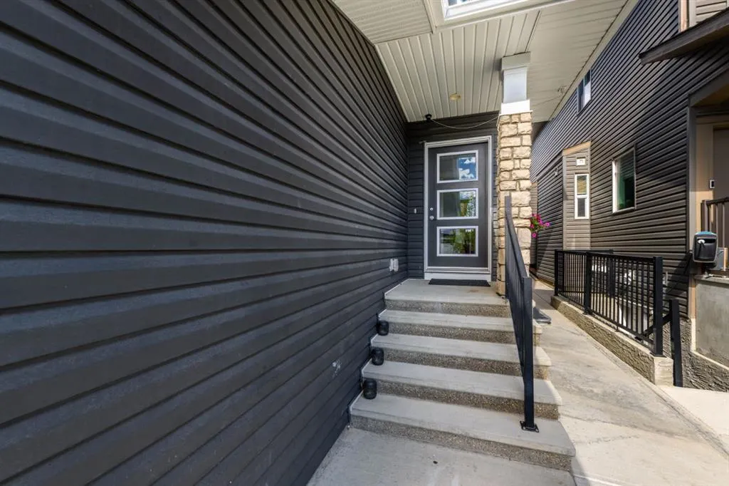 124 Corner Meadows Park NE
