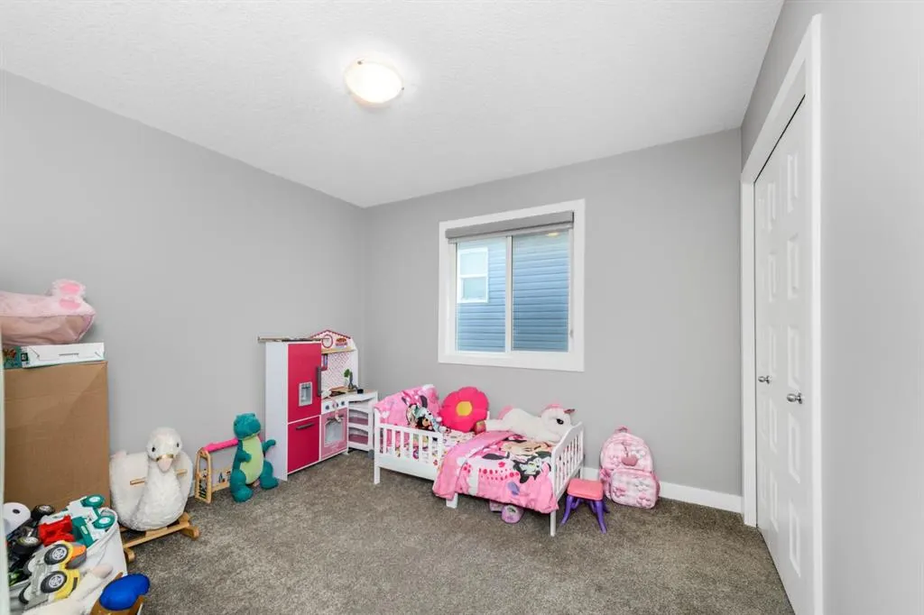 124 Corner Meadows Park NE
