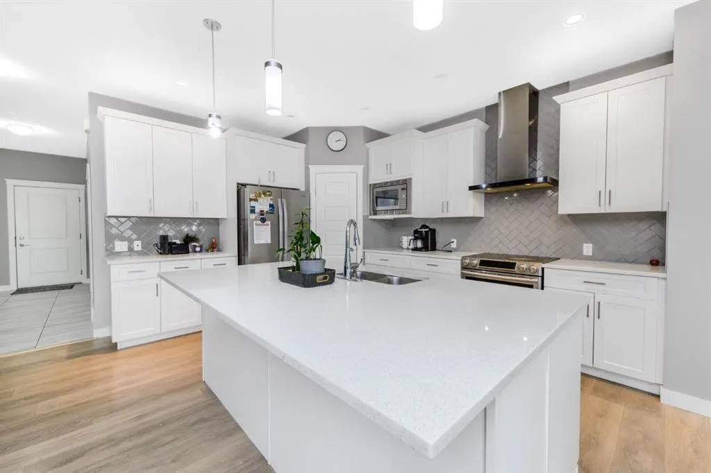 124 Corner Meadows Park NE