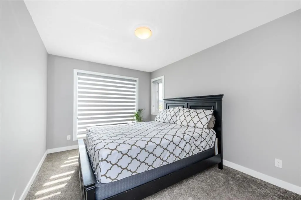 124 Corner Meadows Park NE