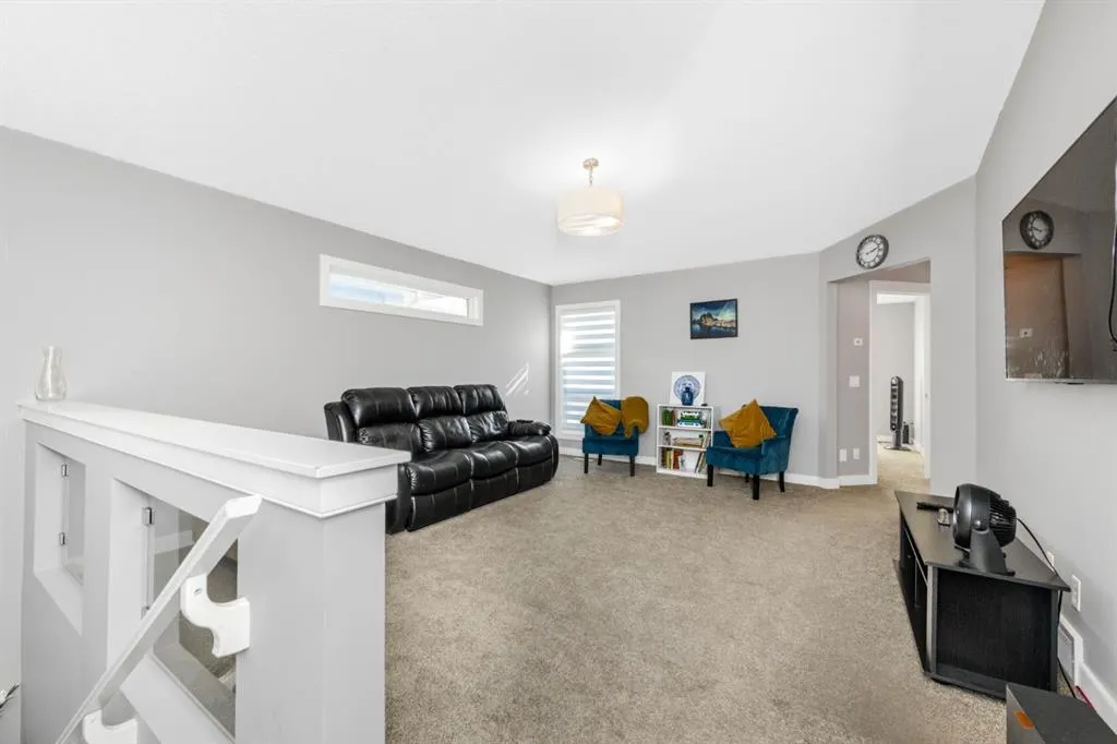 124 Corner Meadows Park NE