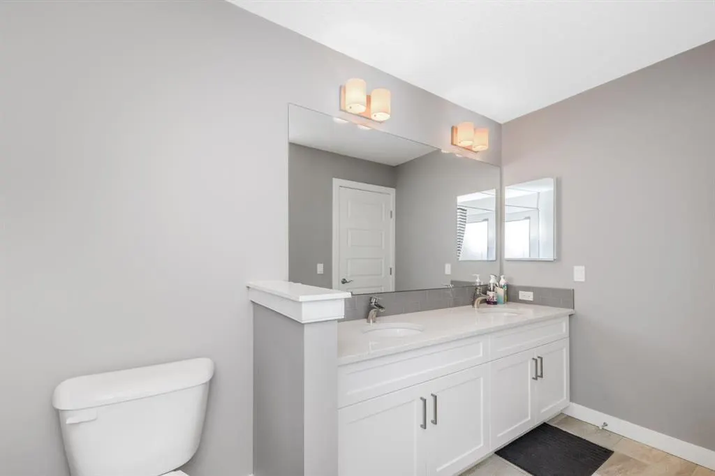 124 Corner Meadows Park NE