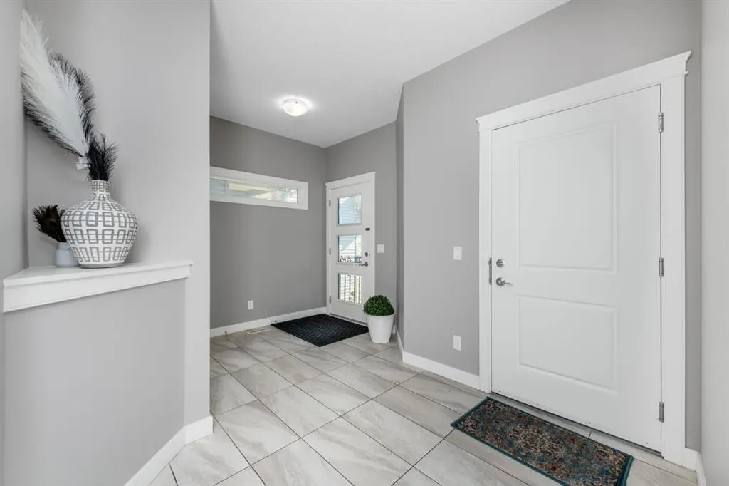 124 Corner Meadows Park NE