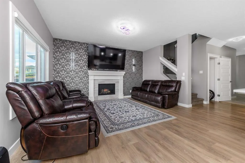 124 Corner Meadows Park NE