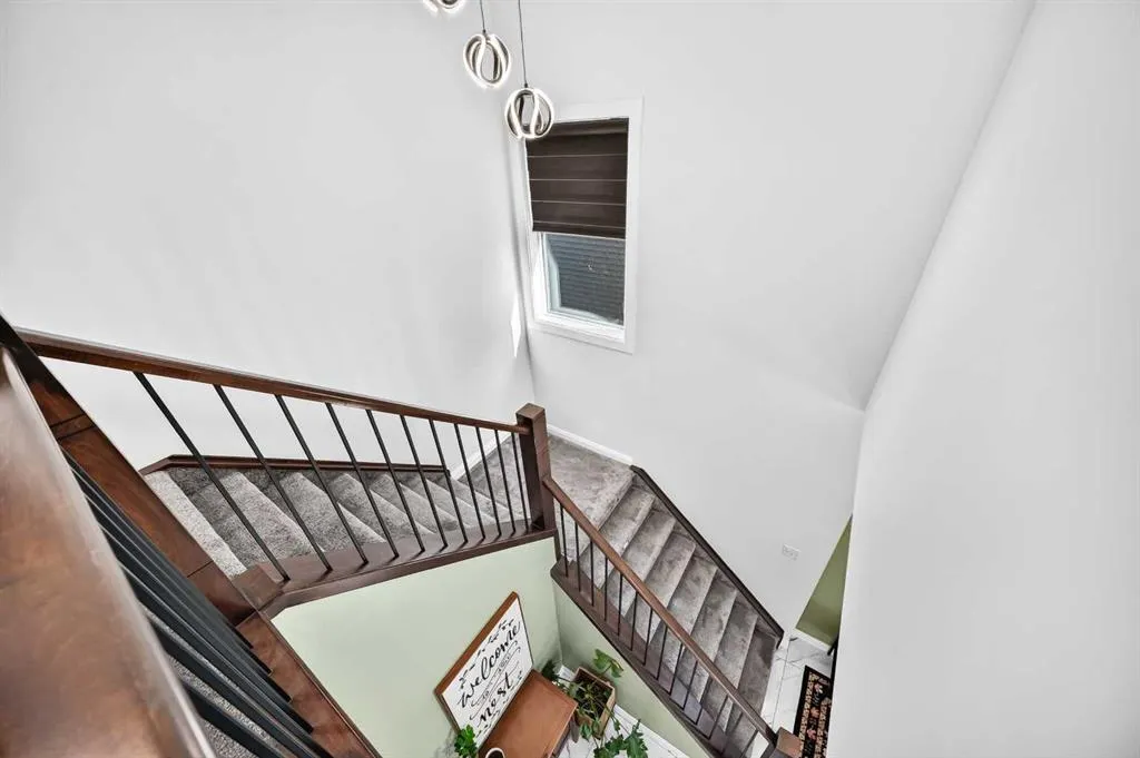 128 Ravenskirk Close SE