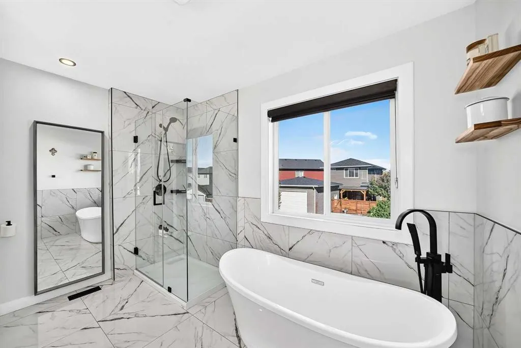 128 Ravenskirk Close SE