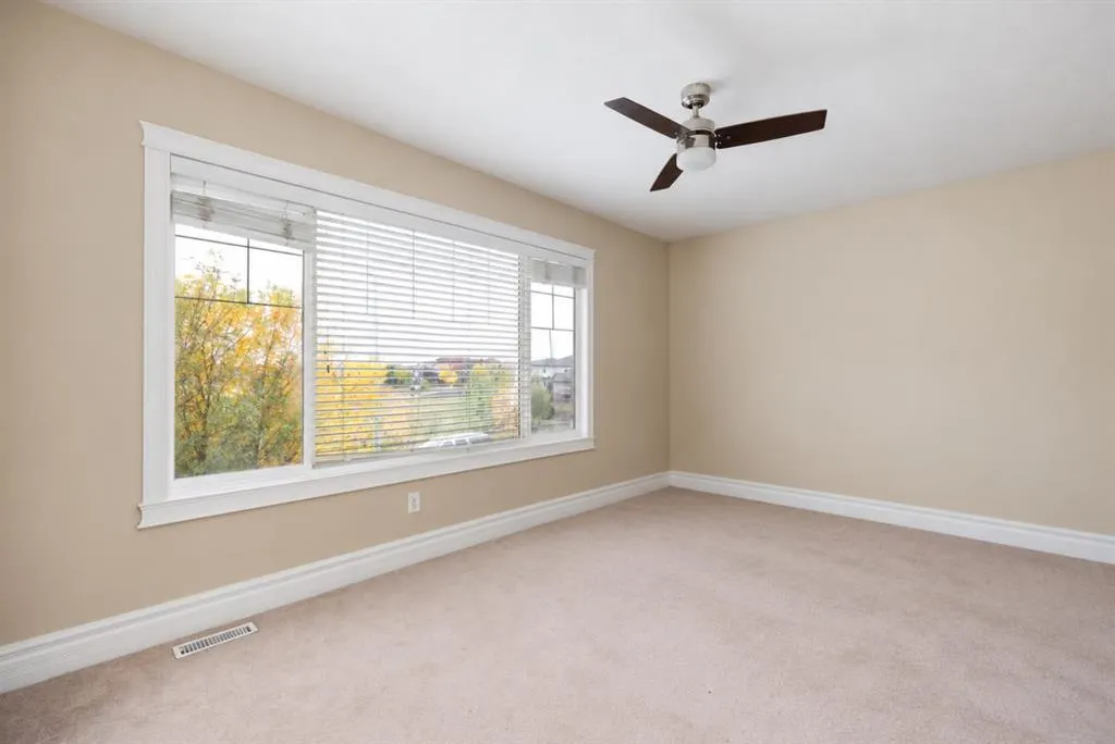 280 Swallow Way